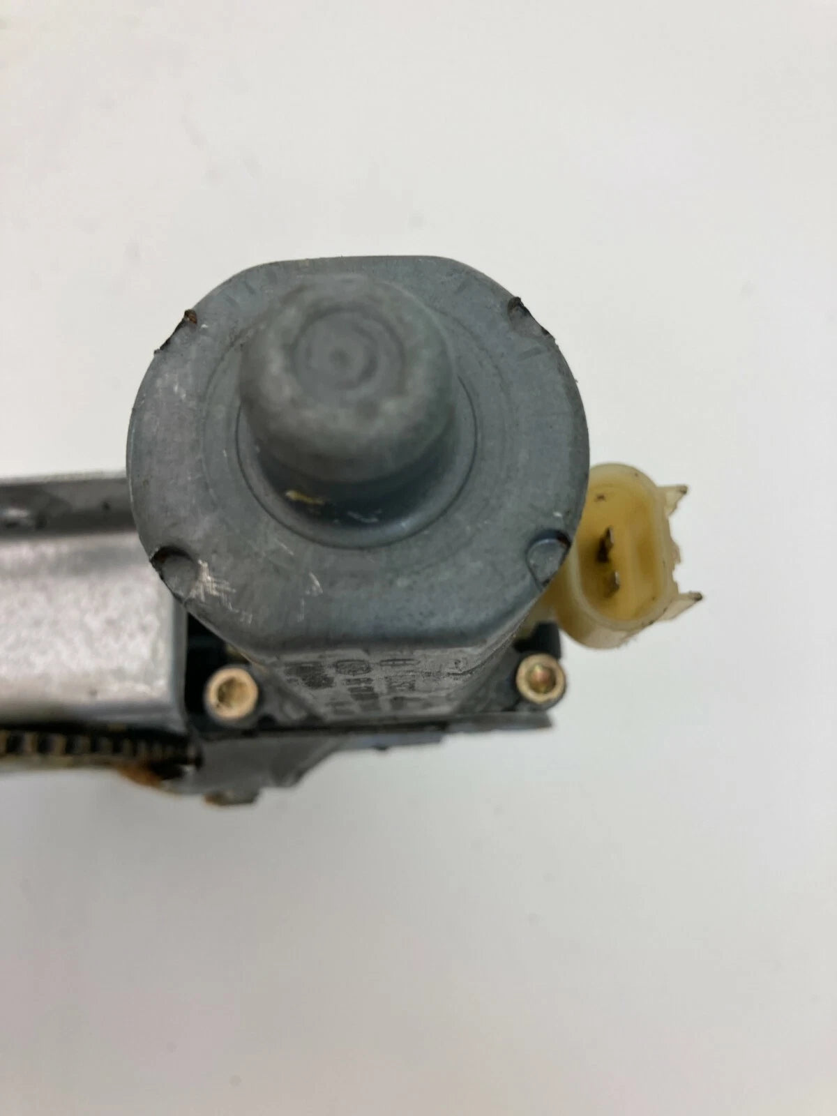 2004-2009 DODGE DURANGO REAR RIGHT PASSENGER DOOR WINDOW MOTOR REGULATOR OEM