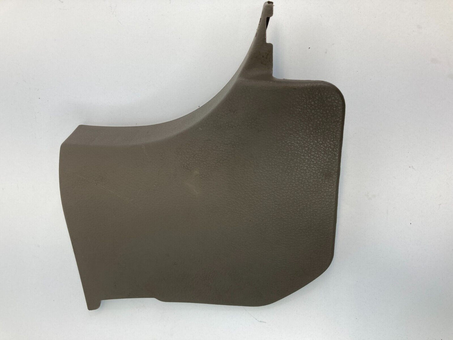 2002-2006 Nissan Altima Front Right Lower Dash Kick Panel Cover Trim 66900-8J000