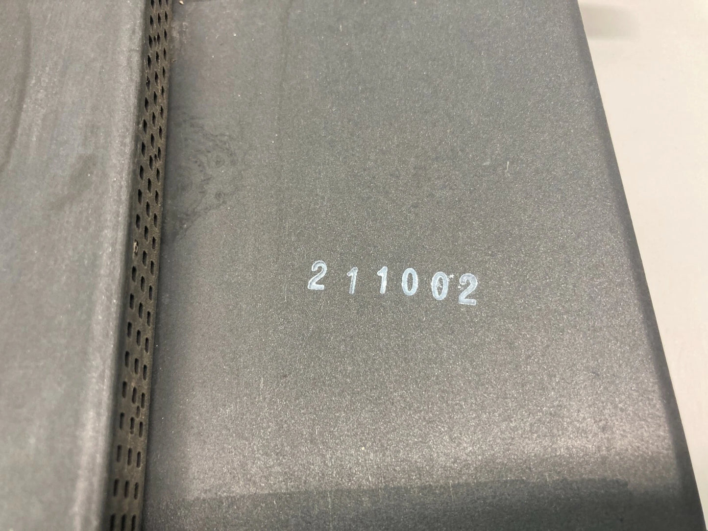 2003-2005 LAND ROVER RANGE ROVER FRONT SIDE FENDER VENT GRILL GRILLE TRIM FRAME