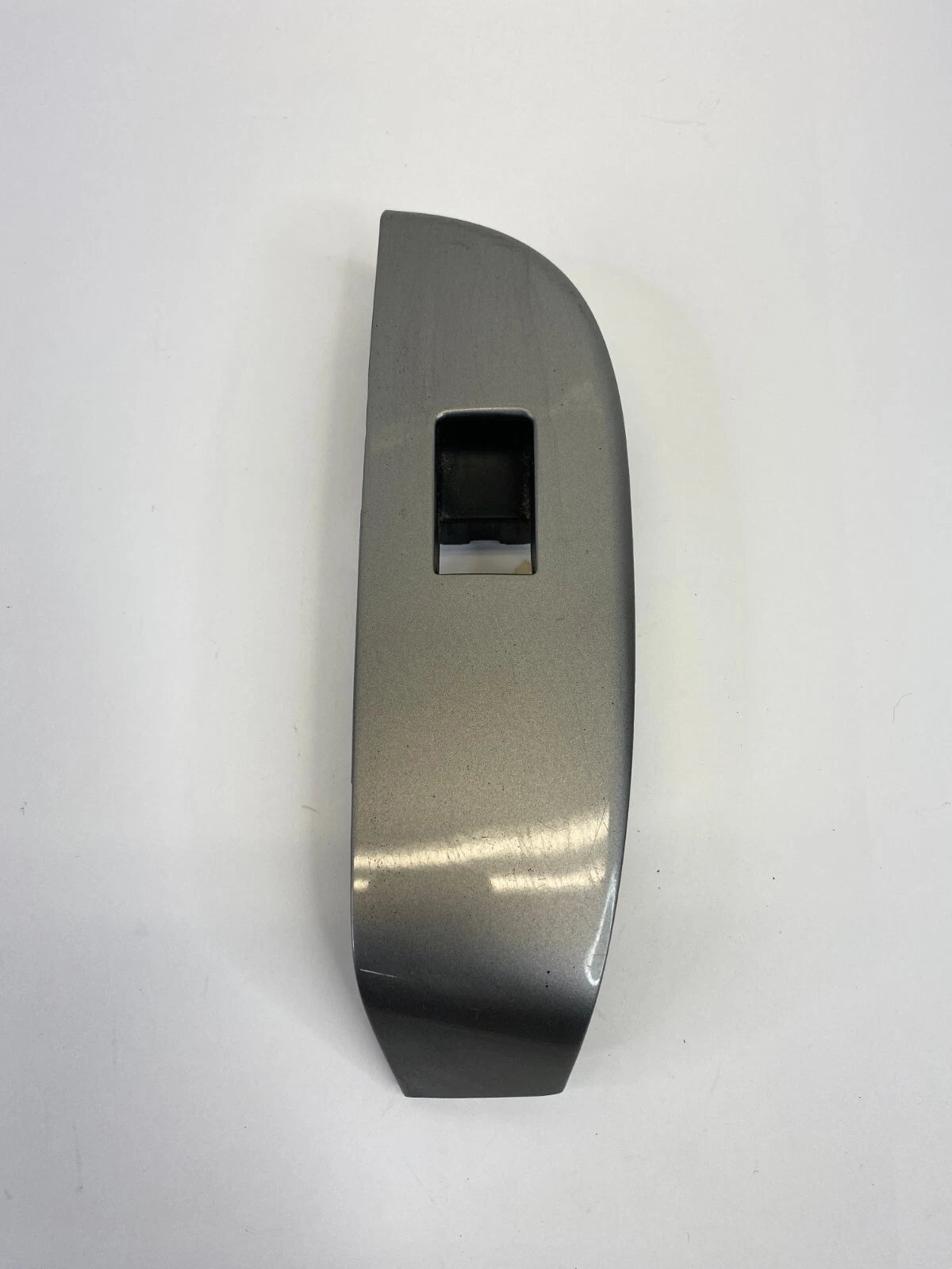 2013-2015 CHEVROLET MALIBU REAR LEFT DOOR WINDOW SWITCH BEZEL COVER TRIM OEM