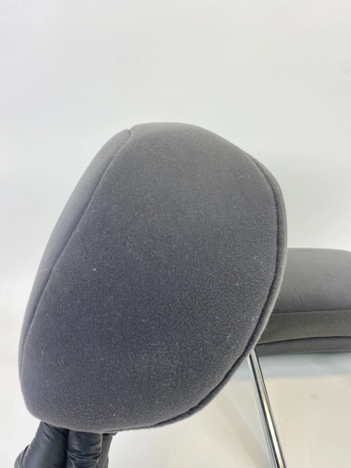 1996-2004 NISSAN PATHFINDER REAR LEFT RIGHT SEAT HEADREST HEAD REST SET PAIR OEM