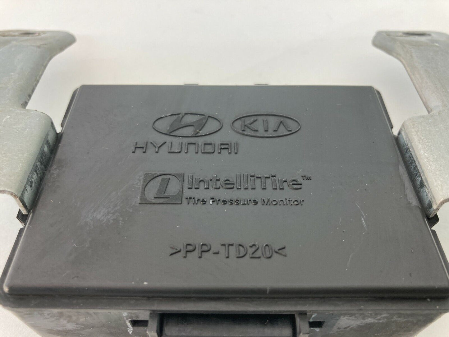 2007 2008 Hyundai Entourage Tire Pressure Monitor Control Module 95800-3J000 OEM