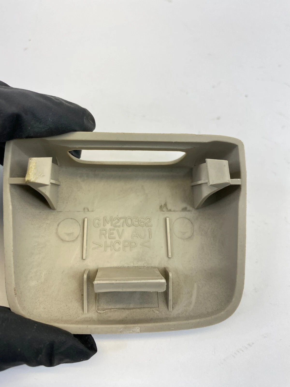 2000-2005 CADILLAC DTS REAR PARK ASSIST PROXIMITY SENSOR COVER TRIM GM270362 OEM