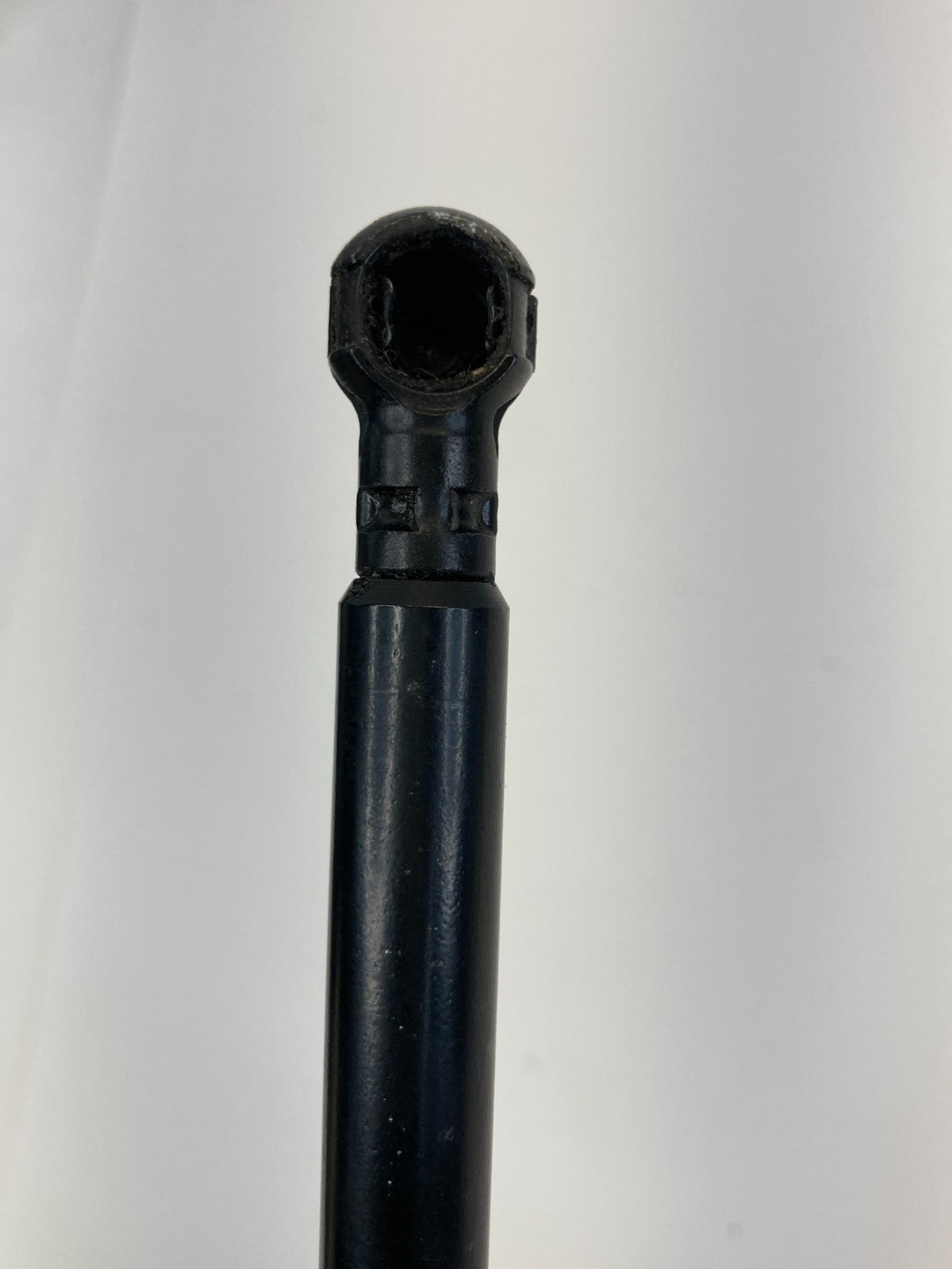 2007-2014 GMC Yukon Chevrolet Tahoe Trunk Liftgate Lift Support Shock Strut OEM