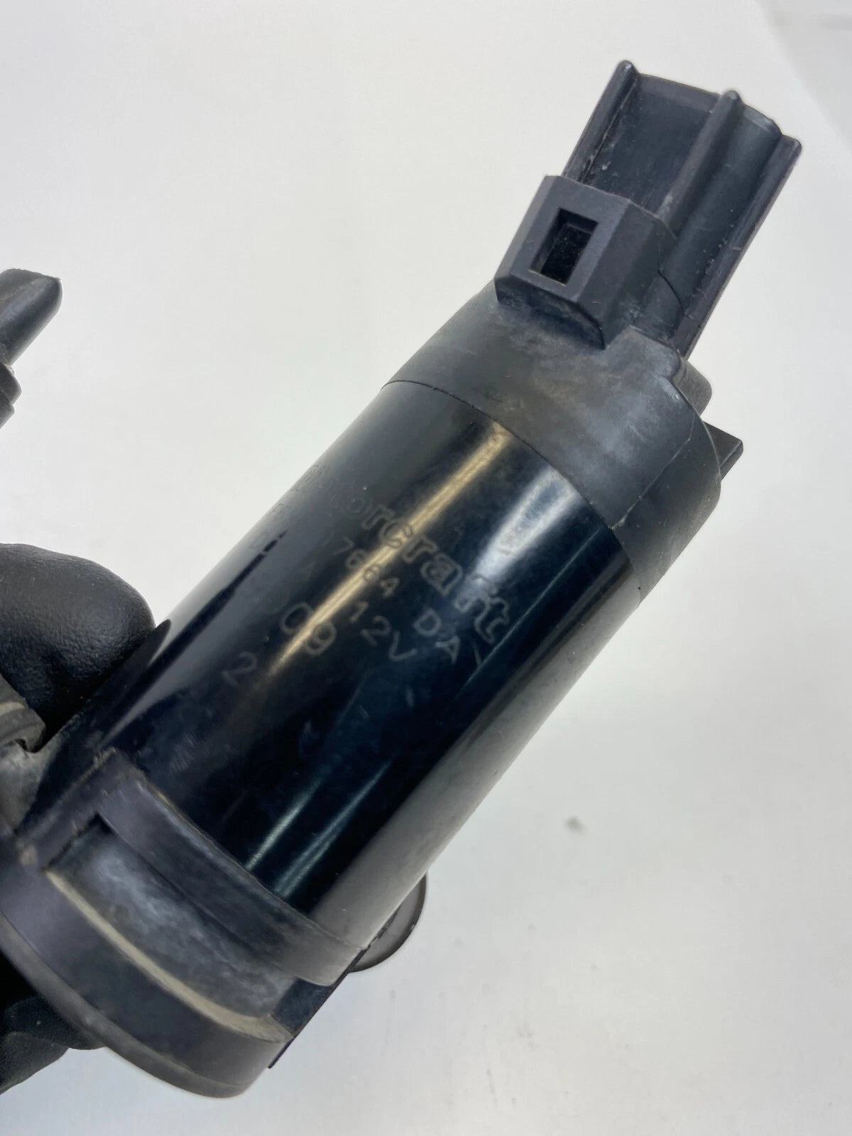 98 99 00 01 02 LINCOLN TOWN CAR 4.6L AT WINDSHIELD WASHER PUMP MOTOR F6SU-17664