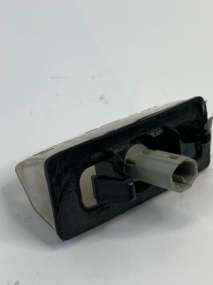 2009 2010 2011 2012 2013 TOYOTA MATRIX REAR LICENSE PLATE LIGHT LAMP E130551 OEM