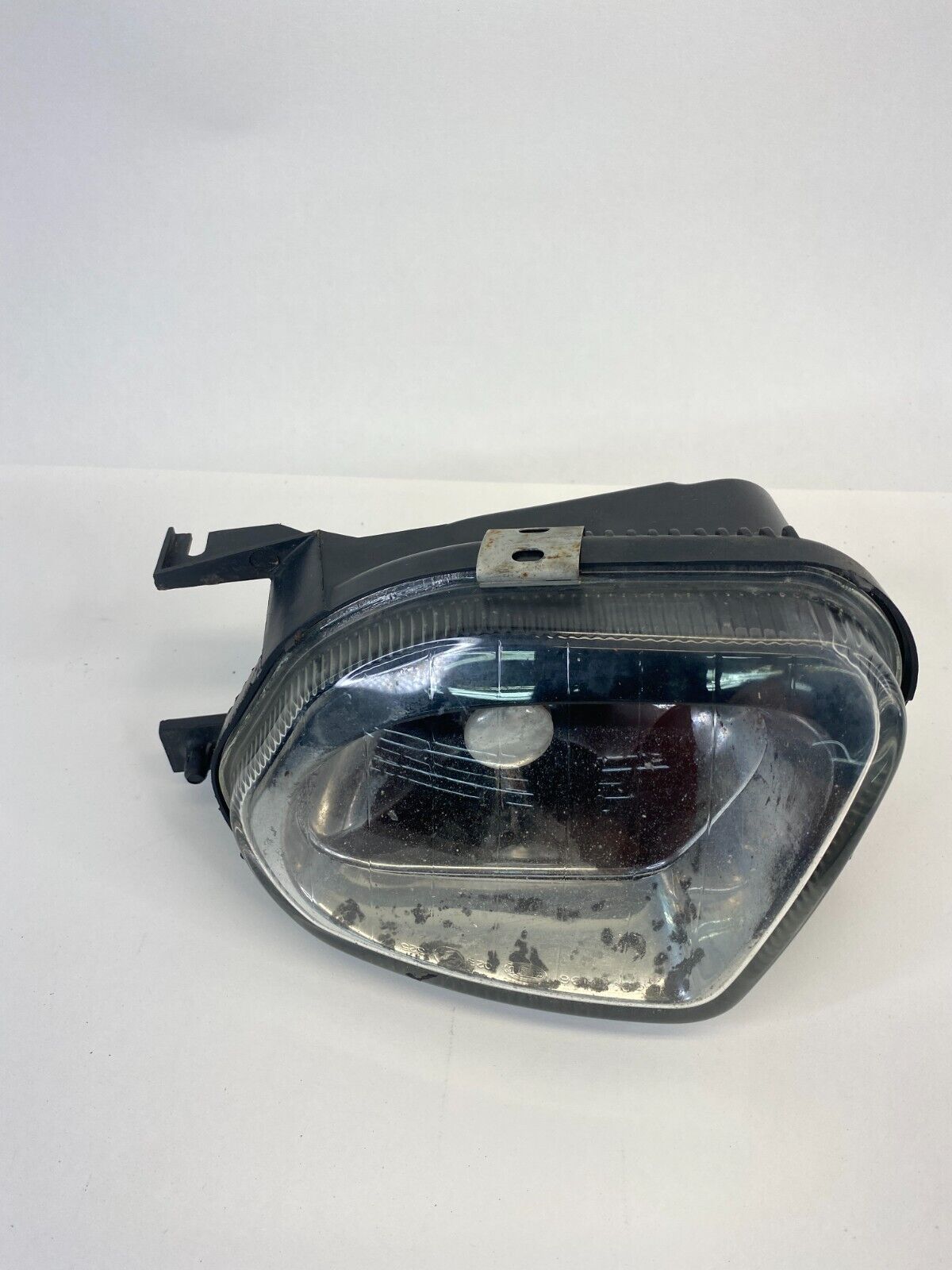 2003-2005 Mercedes Benz E320 Front Left Driver Side Fog Light Lamp 154825-00 OEM