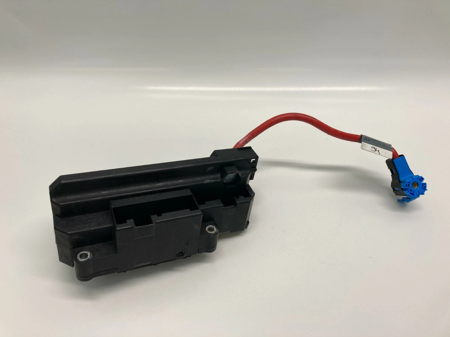 2002-2005 BMW 745I REAR TRUNK POWER DISTRIBUTION FUSE BOX RELAY 61136900583 OEM