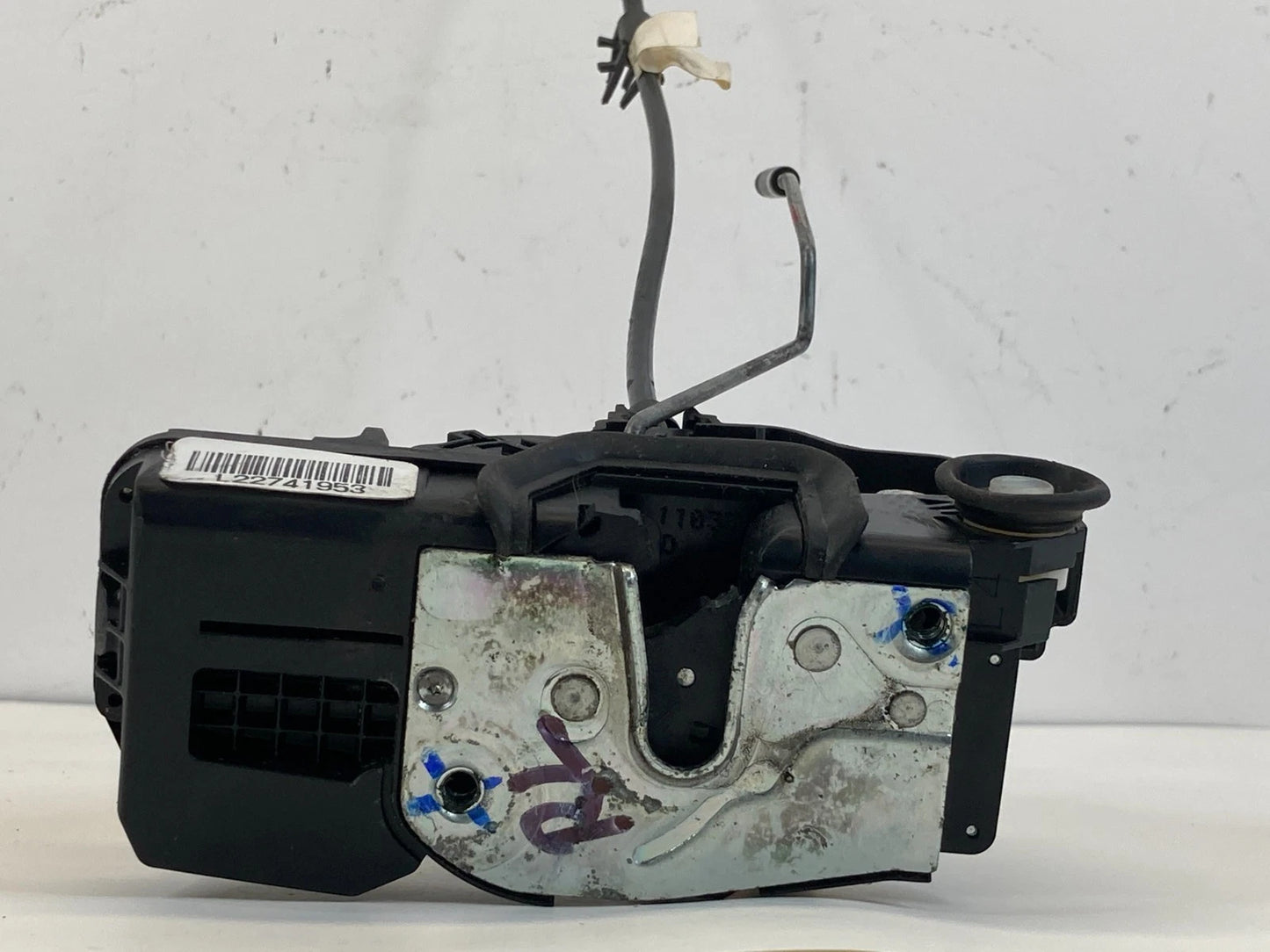 05-11 CADILLAC STS REAR LEFT BACK DOOR LOCK LATCH RELEASE ACTUATOR 22741953 OEM