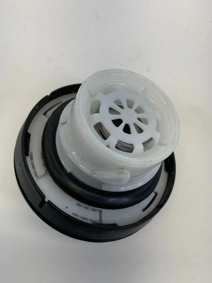 2005-2009 FORD MUSTANG FUEL TANK CAP GAS LID COVER WITH TETHER OEM