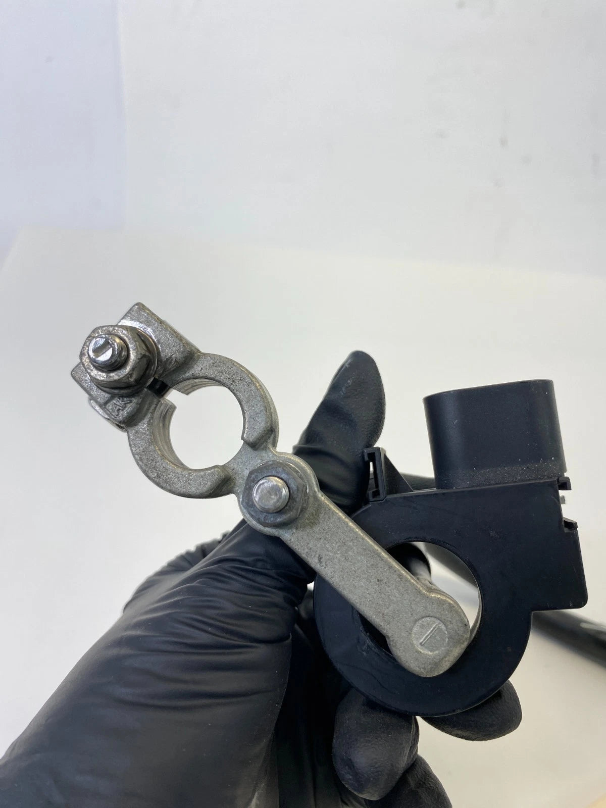 2013-2019 CADILLAC ATS NEGATIVE BATTERY CABLE WITH SENSOR 23180437 OEM