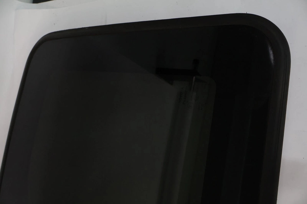 2011-2020 TOYOTA SIENNA FRONT UPPER SUNROOF SUN ROOF WINDOW GLASS PANEL OEM