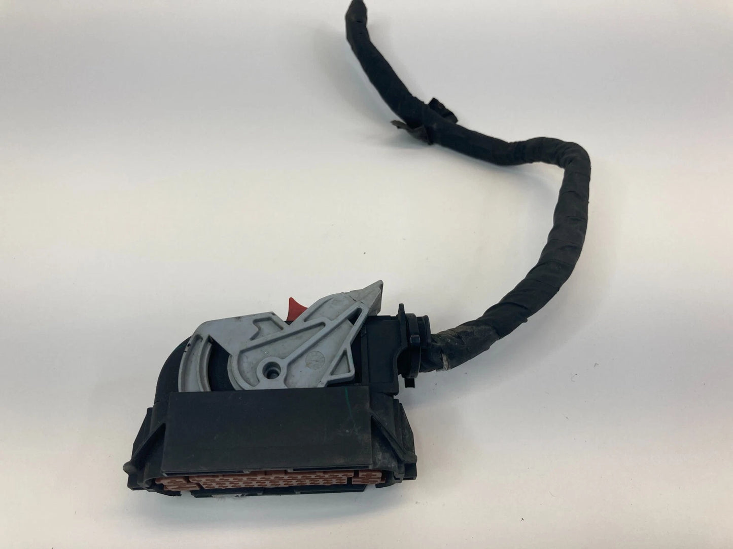 2011-2013 HYUNDAI SONATA 2.4L ABS BRAKE MODULE PLUG PIGTAIL WIRE CONNECTOR OEM