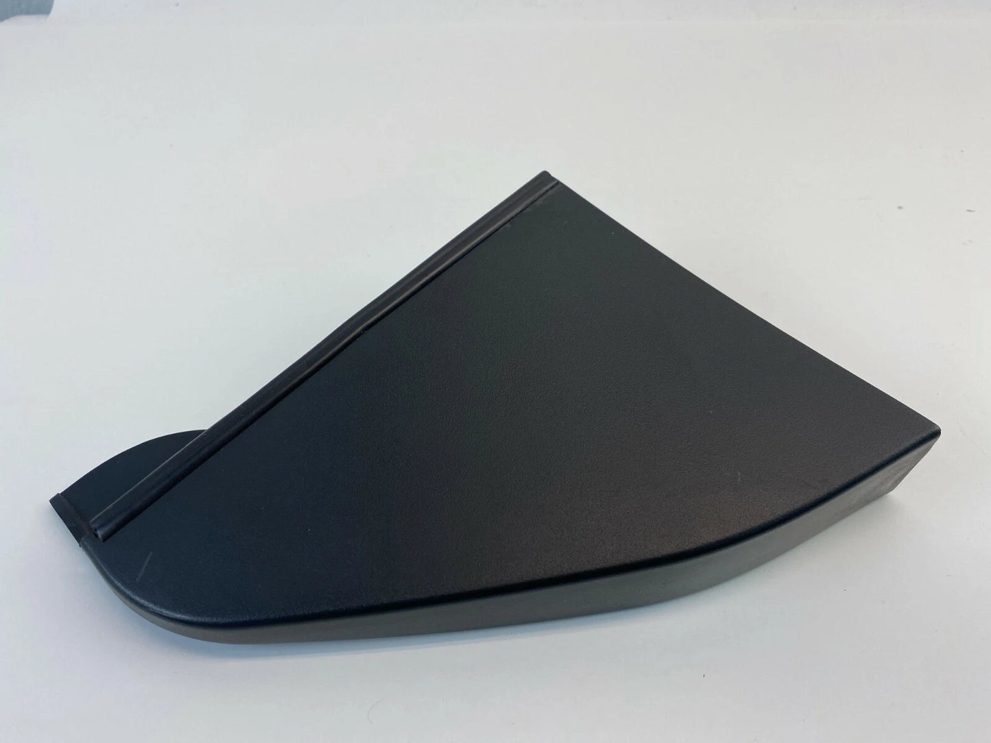 09-14 VOLKSWAGEN ROUTAN REAR LEFT INNER SLIDING DOOR MOVABLE GLASS TRIM COVER