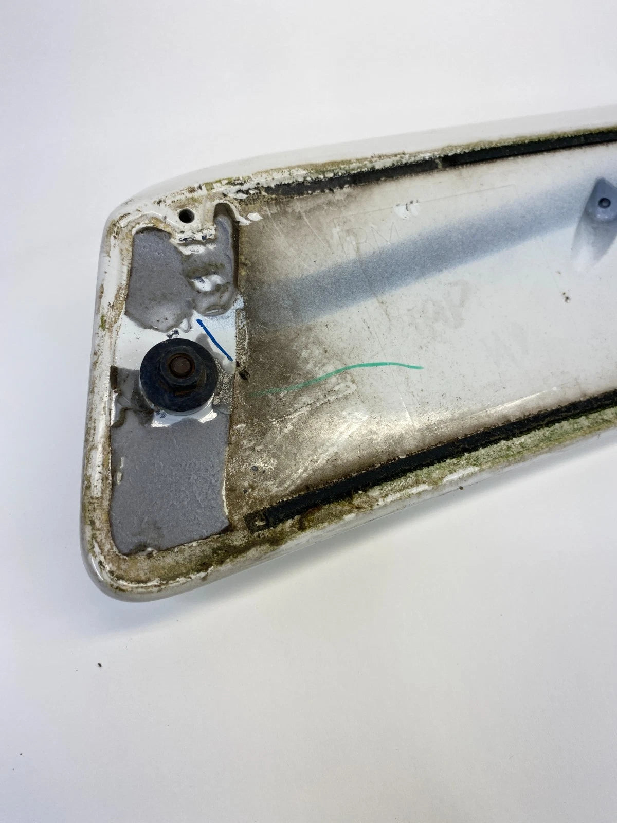 05-09 PONTIAC G6 SEDAN REAR TRUNK LID SPOILER WING MOUNTED WHITE 22625074 OEM