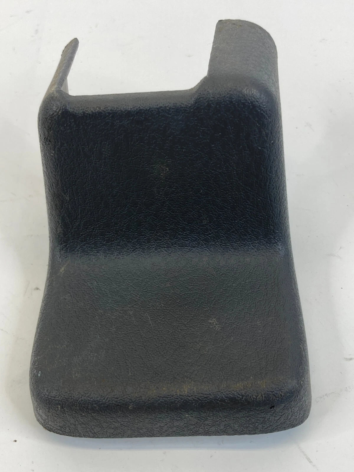 2004 FORD EXPLORER FRONT RIGHT FLOOR SEAT TRACK END COVER CAP 1L24-78622C68-AEW