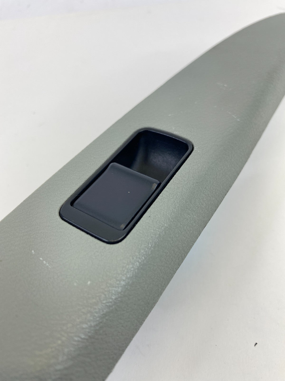 05 06 07 08 10 Honda Odyssey Rear Left Side Door Power Window Switch w/ Bezel