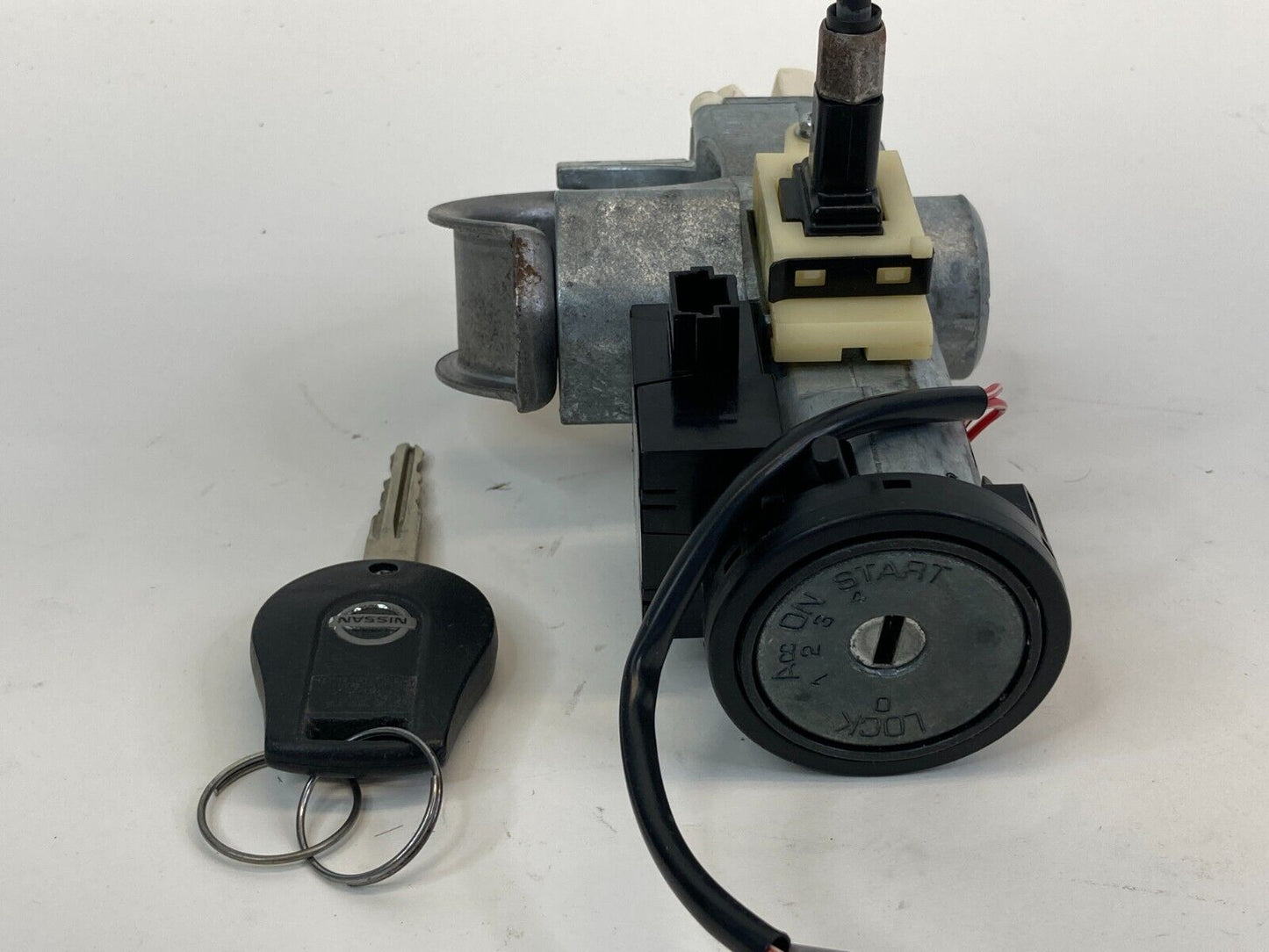 2011-2017 Nissan Juke 1.6L AT Ignition Switch Lock Cylinder & Key 28590C9968 OEM