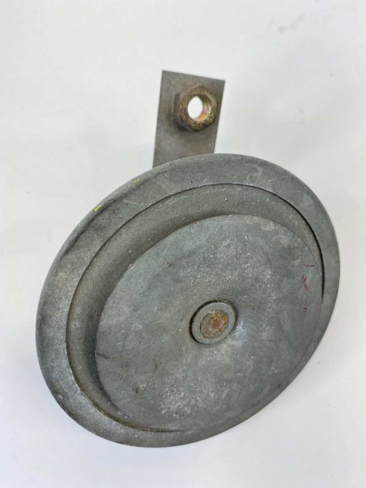 1999-2005 VOLKSWAGEN JETTA SEDAN ALARM SIREN HORN WITH BRACKET E67524 OEM