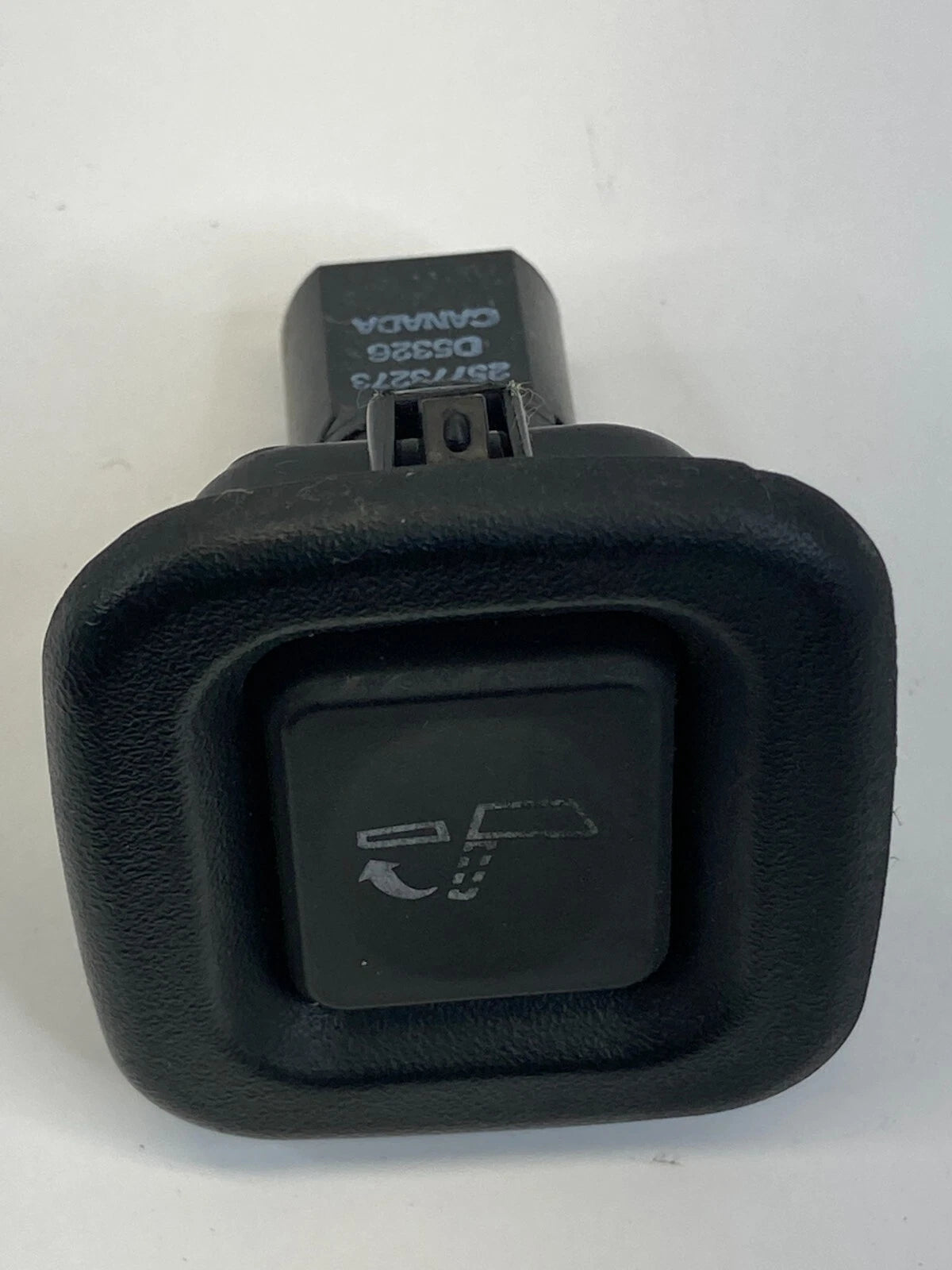 2004-2009 CADILLAC SRX SECOND ROW SEAT OPENING CONTROL SWITCH 25773273 OEM
