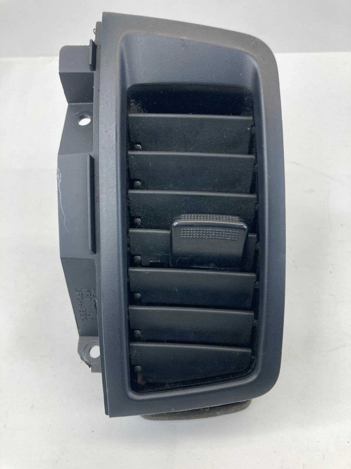 2010-2013 KIA SOUL DASH INNER LEFT SIDE A/C HEATER AIR VENT GRILLE 97410-2K000