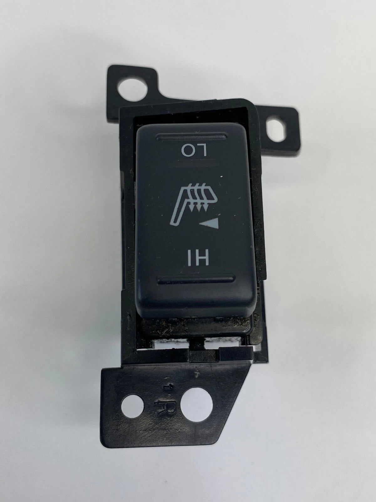 2009-2013 NISSAN ALTIMA RIGHT PASSENGER HEATED HEAT SEAT BUTTON SWITCH