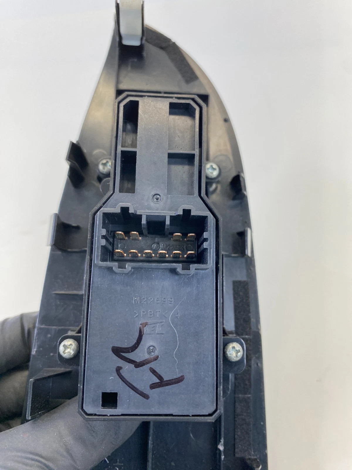 05 - 10 HONDA ODYSSEY RIGHT PASSENGER FRONT SIDE WINDOW CONTROL SWITCH OEM