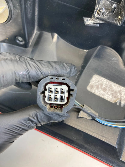 11-20 DODGE GRAND CARAVAN REAR LEFT DRIVER TAILLIGHT TAIL LAMP 05182535A OEM