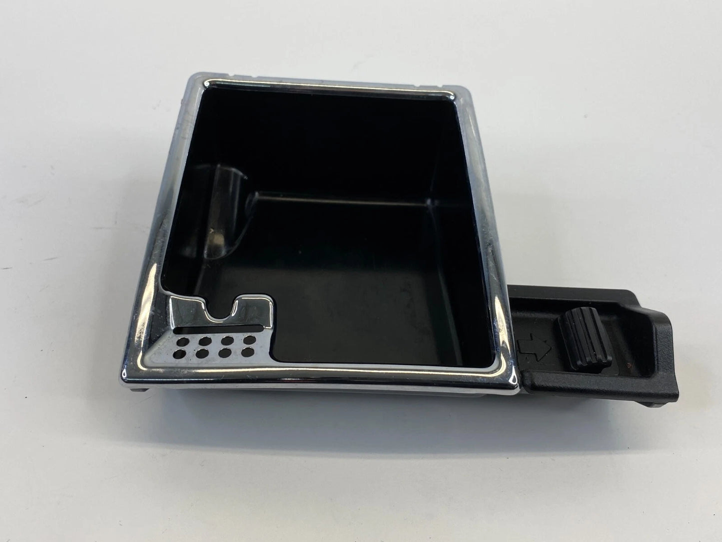 2003-2006 MERCEDES BENZ E500 FRONT CENTER CONSOLE ASHTRAY STORAGE A2118100428