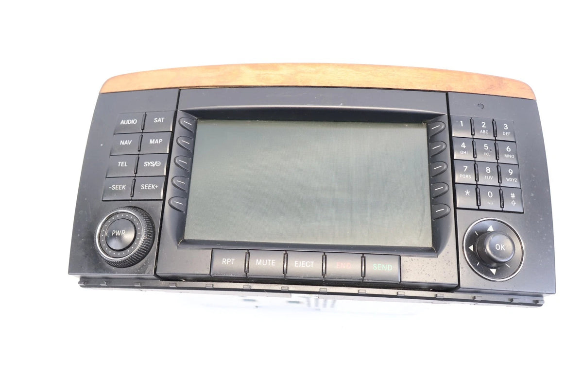 06-08 MERCEDES BENZ W251 R350 R320 GL320 RADIO NAVIGATION CD PLAYER A2518704589