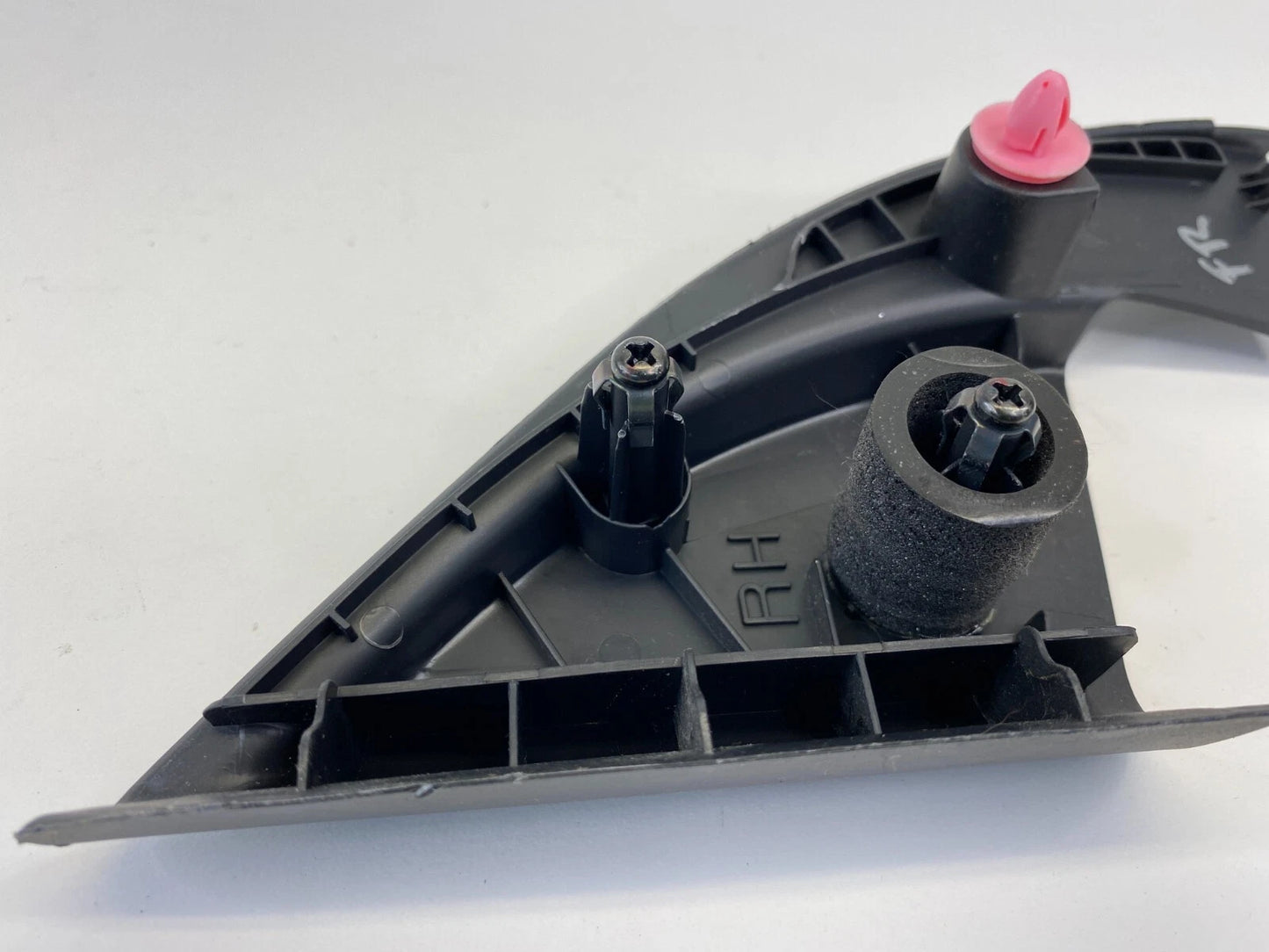 11-14 HYUNDAI SONATA INNER FRONT RIGHT DOOR MIRROR CORNER COVER TRIM 87660-3S000