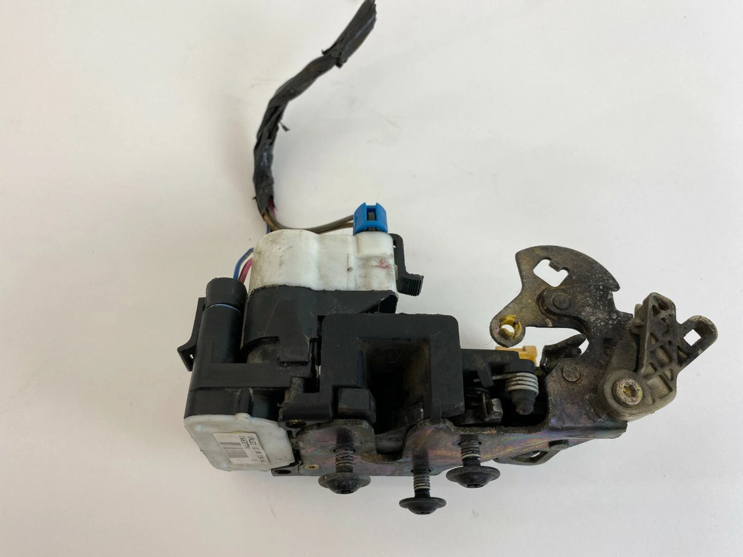 2001-2005 PONTIAC AZTEK REAR LEFT SIDE DOOR LOCK LATCH ACTUATOR 16637781 OEM