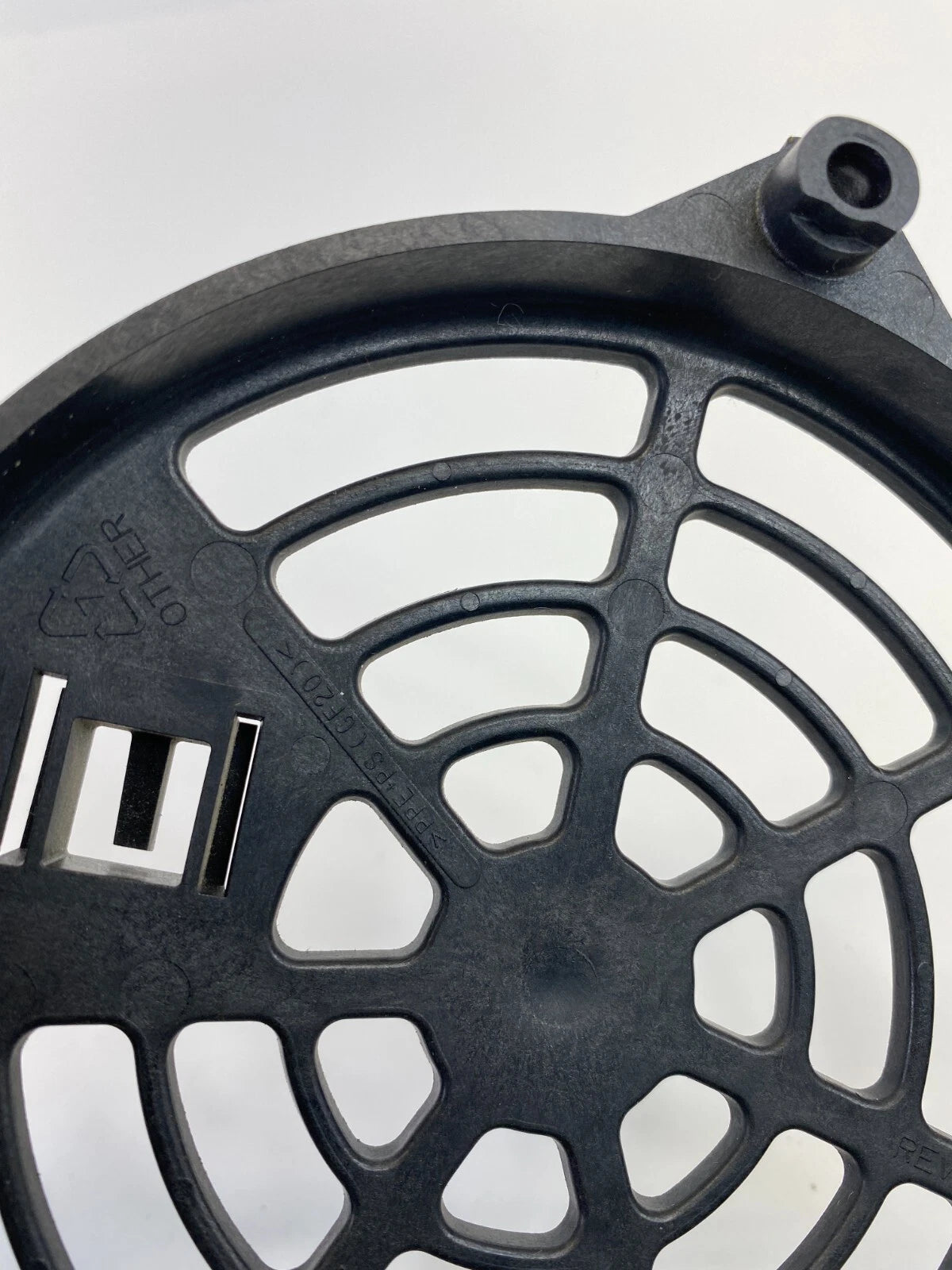 2003-2006 CHEVROLET AVALANCHE SUT WOOFER SUBWOOFER SOUND SPEAKER COVER GRILLE