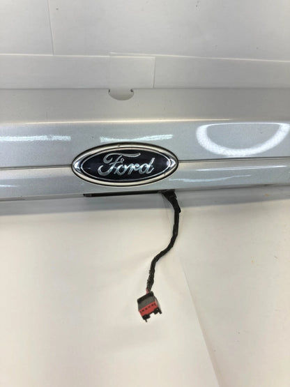 2014-2019 FORD FIESTA HATCHBACK REAR LIFTGATE LATCH HANDLE MOLDING W/ EMBLEM OEM