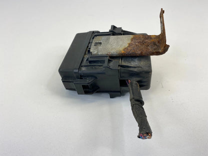 2005 05 MITSUBISHI GALANT UNDER HOOD A/C FUSE RELAY BOX ASSEMBLY MR301971
