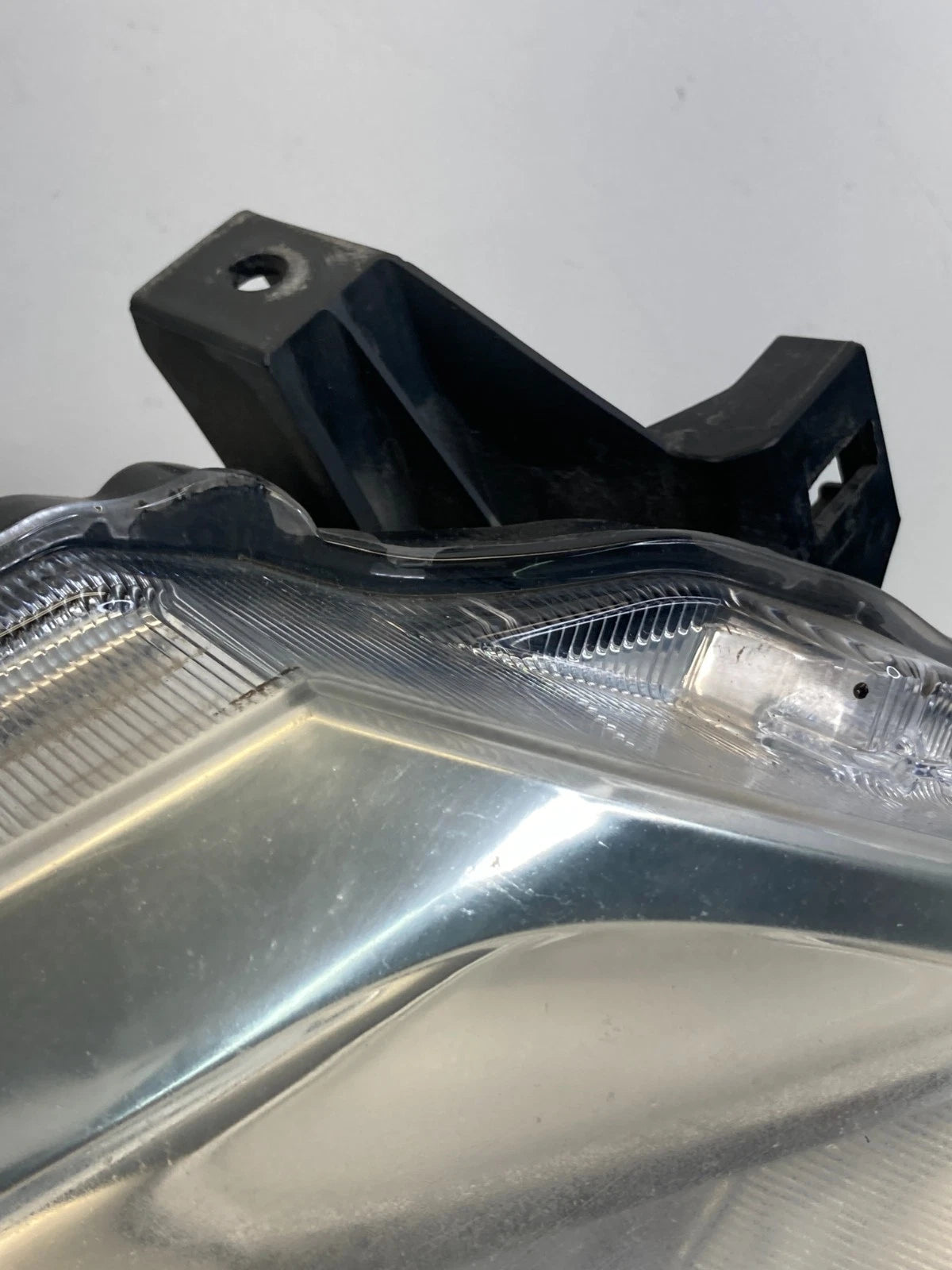 2012-2017 Nissan Quest Front Right Passenger Headlight Headlamp Halogen OEM