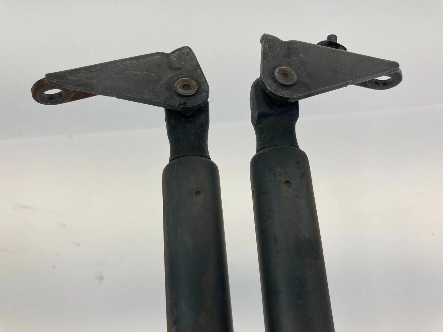 08-10 NISSAN ROGUE TRUNK LIFTGATE SHOCK STRUT LIFT CYLINDER SUPPORT 90450-JM00A
