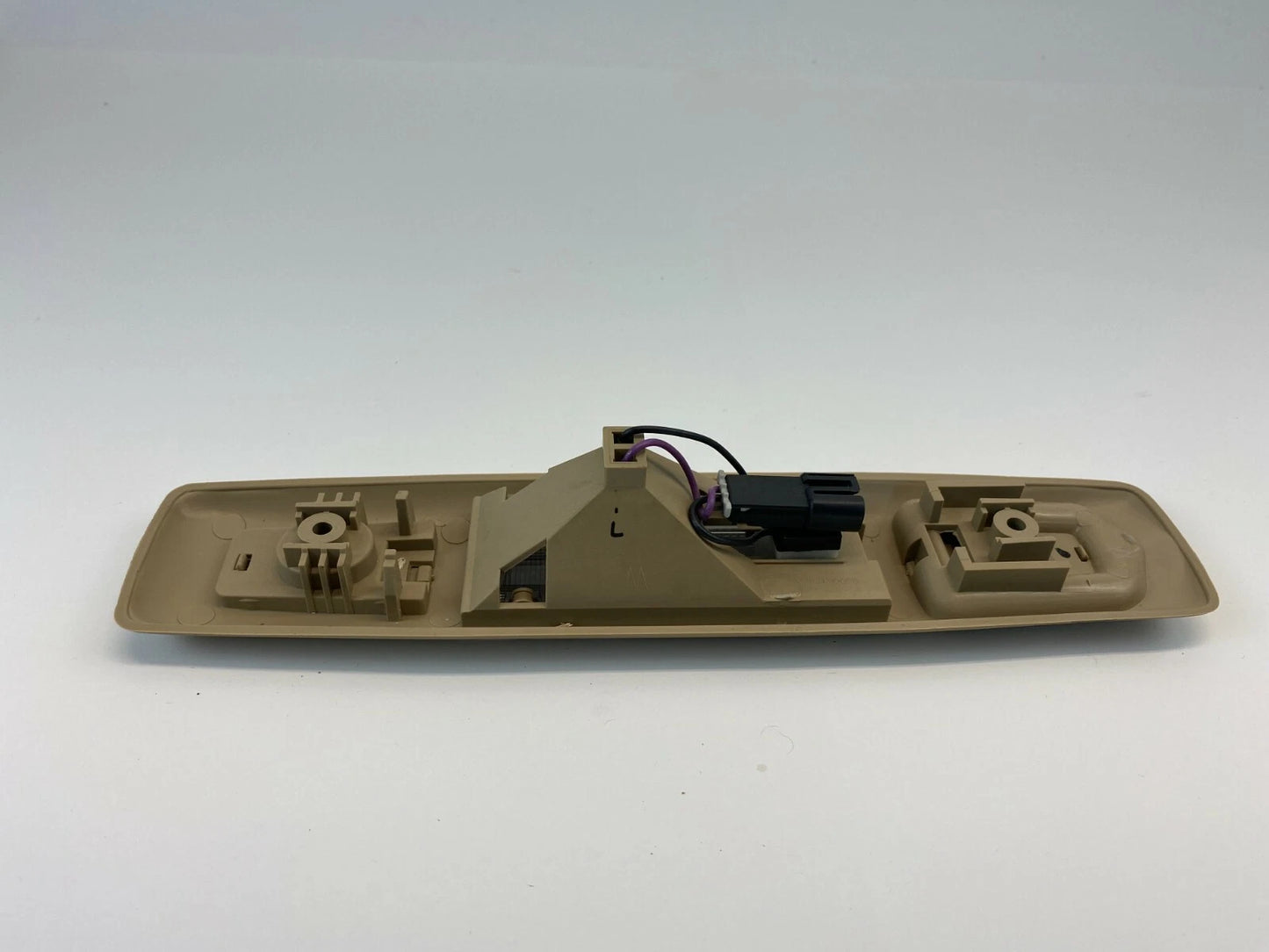 2005-2007 SATURN RELAY REAR LEFT SIDE INTERIOR READING LIGHT LAMP 10380404 OEM