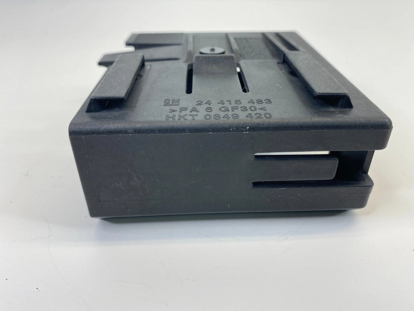 2004-2011 SAAB 9-3 2.0L TRANSMISSION CONTROL MODULE HOUSING COVER 24415483 OEM