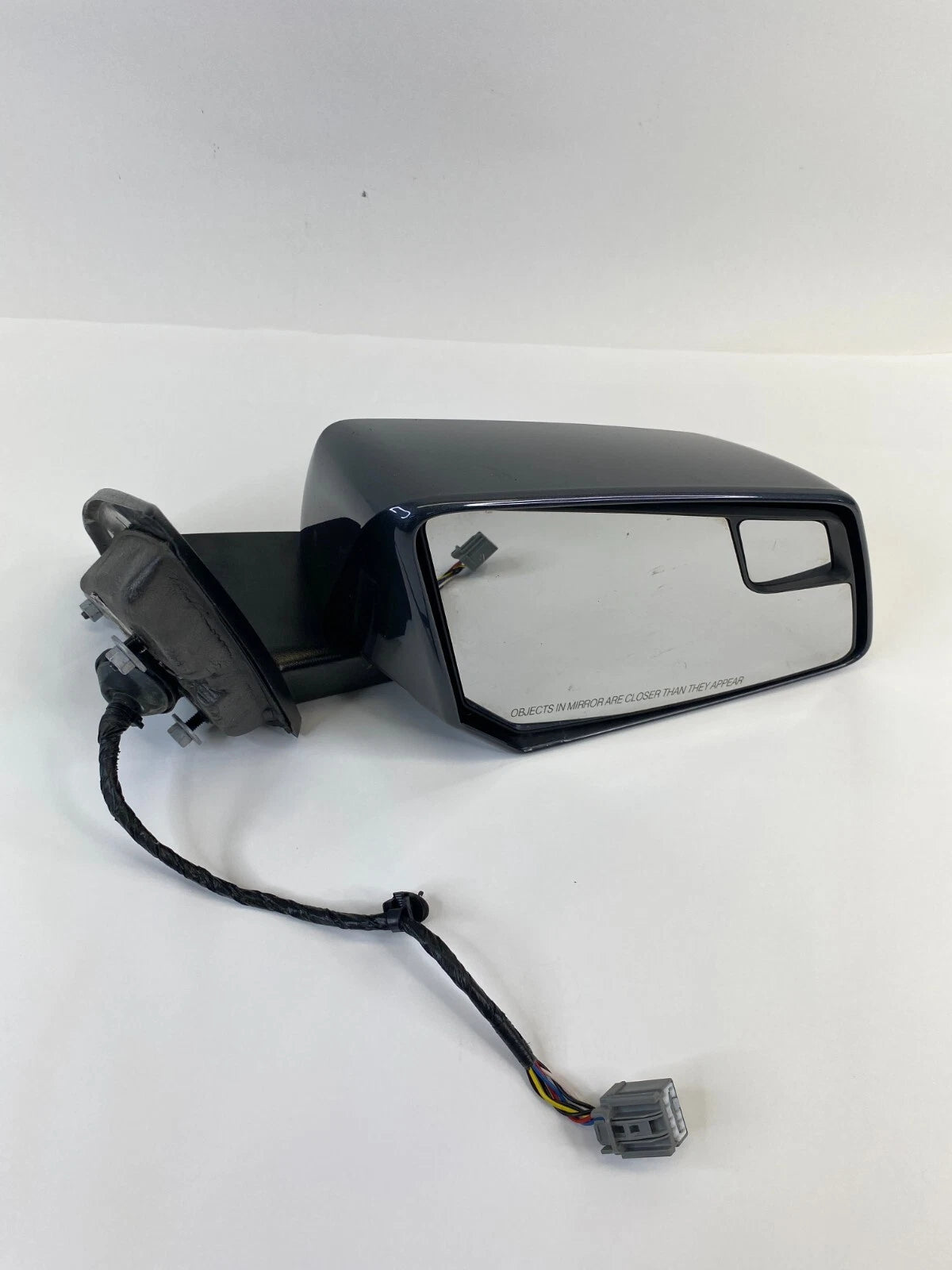 2009-2012 CHEVROLET TRAVERSE RIGHT SIDE VIEW POWER DOOR MIRROR W/ TURN LIGHT OEM