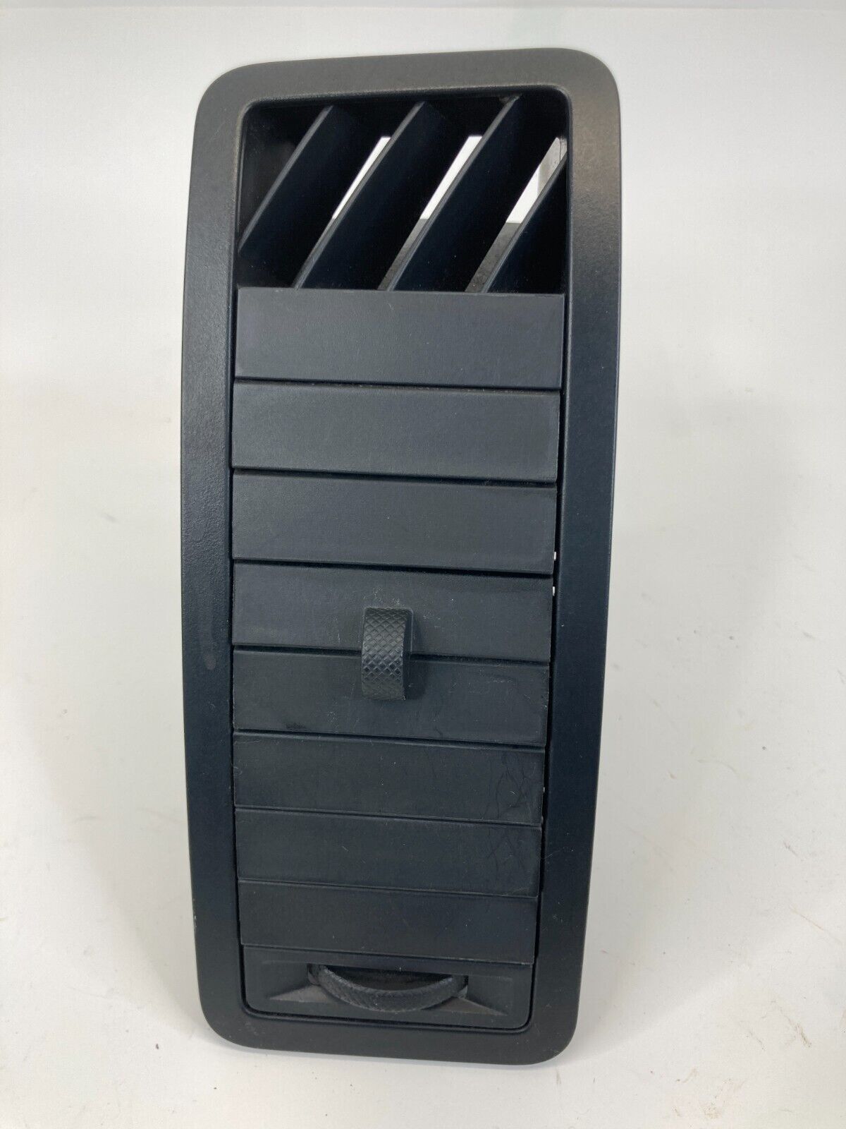 2008-2012 Ford Escape Dash Left Side A/C Air Vent Grill Duct 8L84-78046B31-A OEM