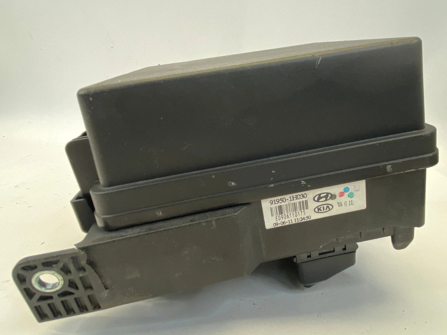 2007-2009 HYUNDAI ELANTRA ENGINE BAY FUSE BOX UNIT FRONT OEM FACTORY 91950-1H030