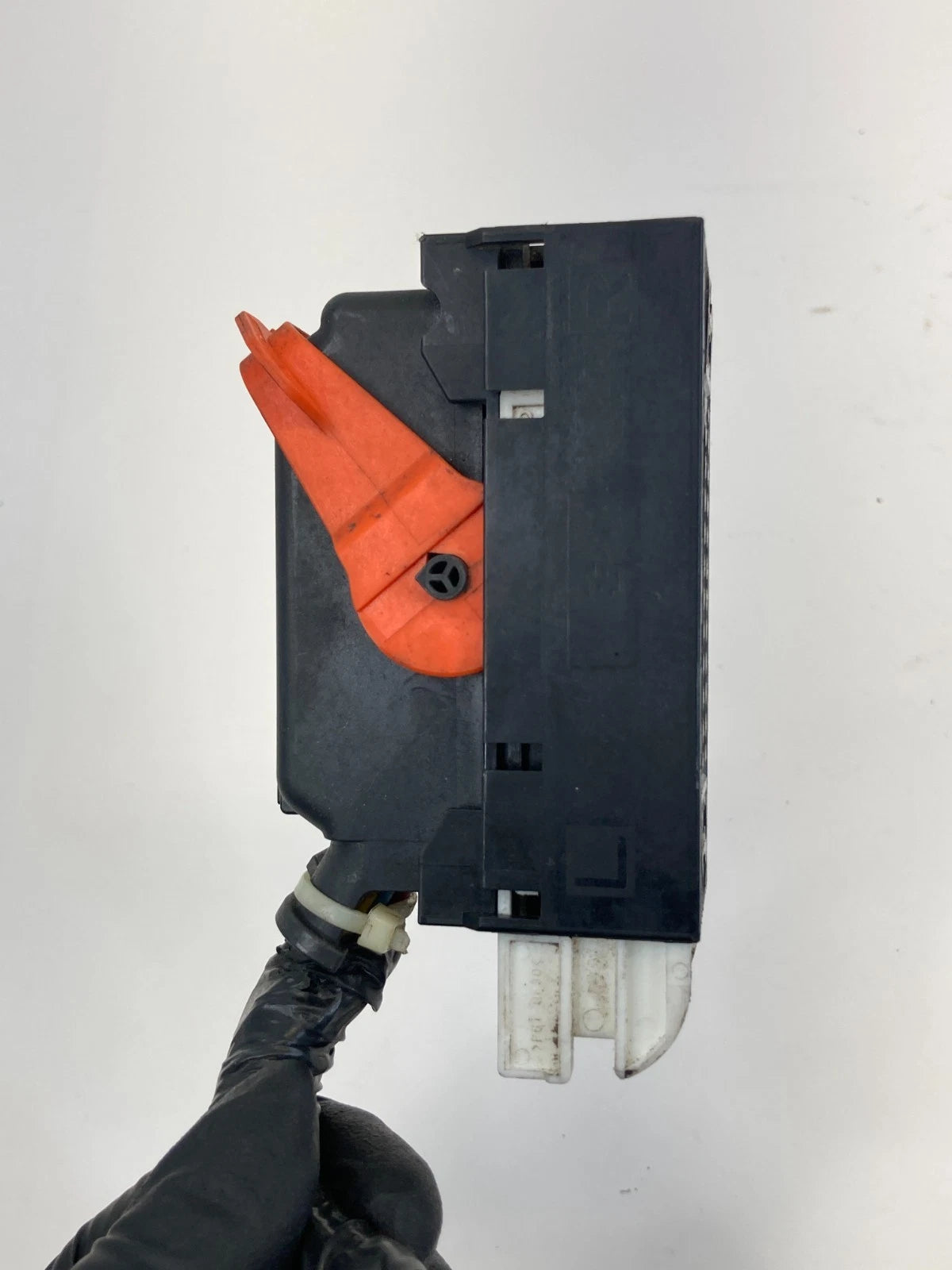 2011-2017 Nissan Quest 3.5L V6 A/T ABS Anti Lock Brake Pump Plug Connector OEM