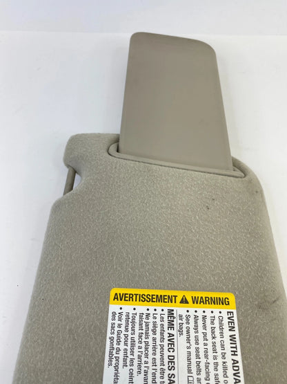 2003 2004 CHEVROLET AVALANCHE 1500 RIGHT SIDE SUNVISOR SUN VISOR SHADE OEM