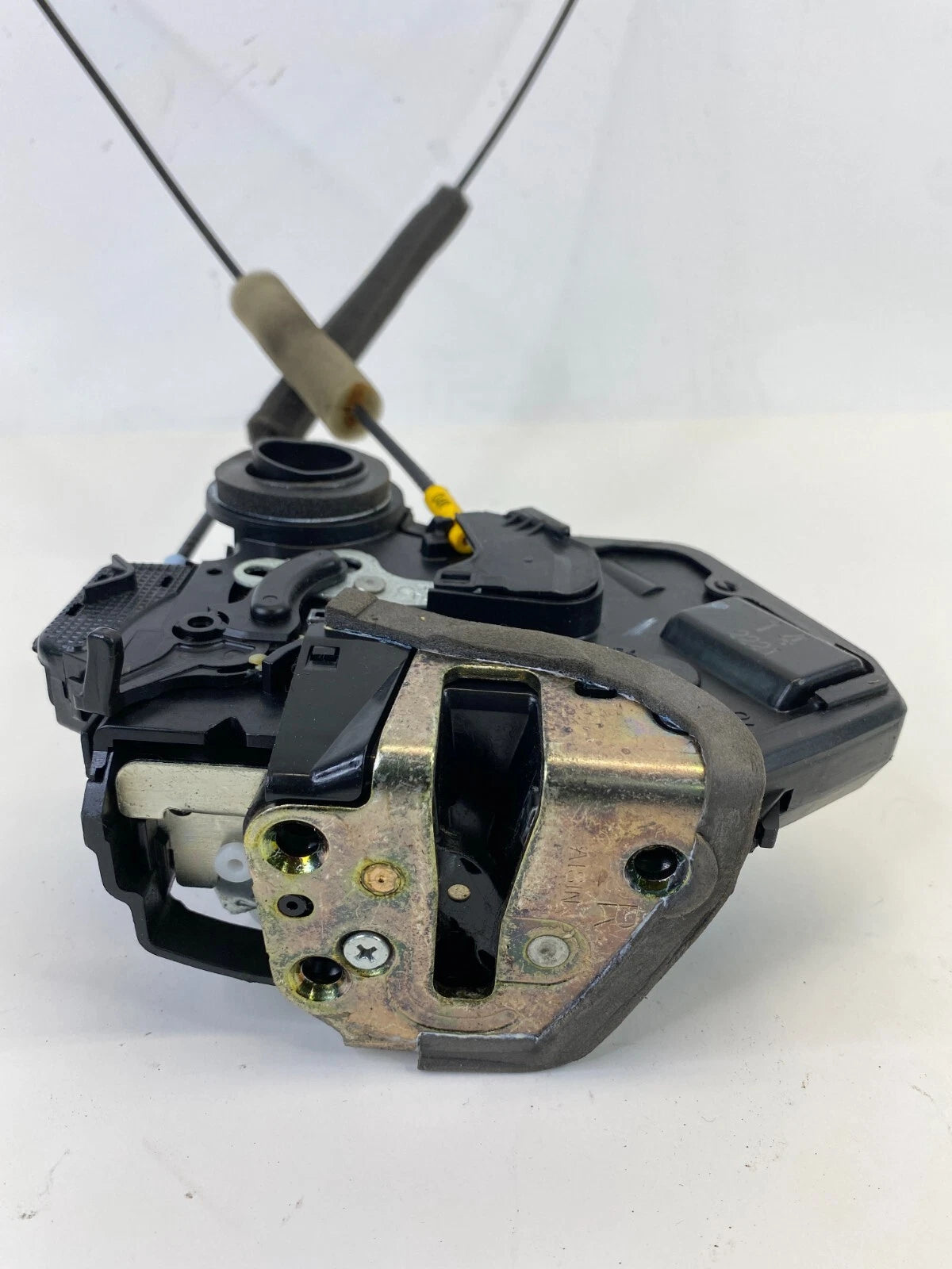 02 03 LEXUS ES300 04-06 ES330 REAR RIGHT SIDE DOOR LOCK LATCH RELEASE ACTUATOR