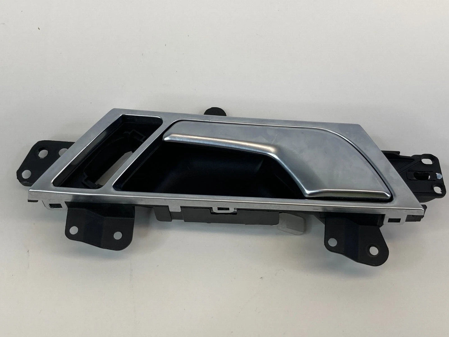 05-11 AUDI A6 QUATTRO REAR LEFT SIDE INNER DOOR HANDLE W/ BEZEL 4F0839019E OEM