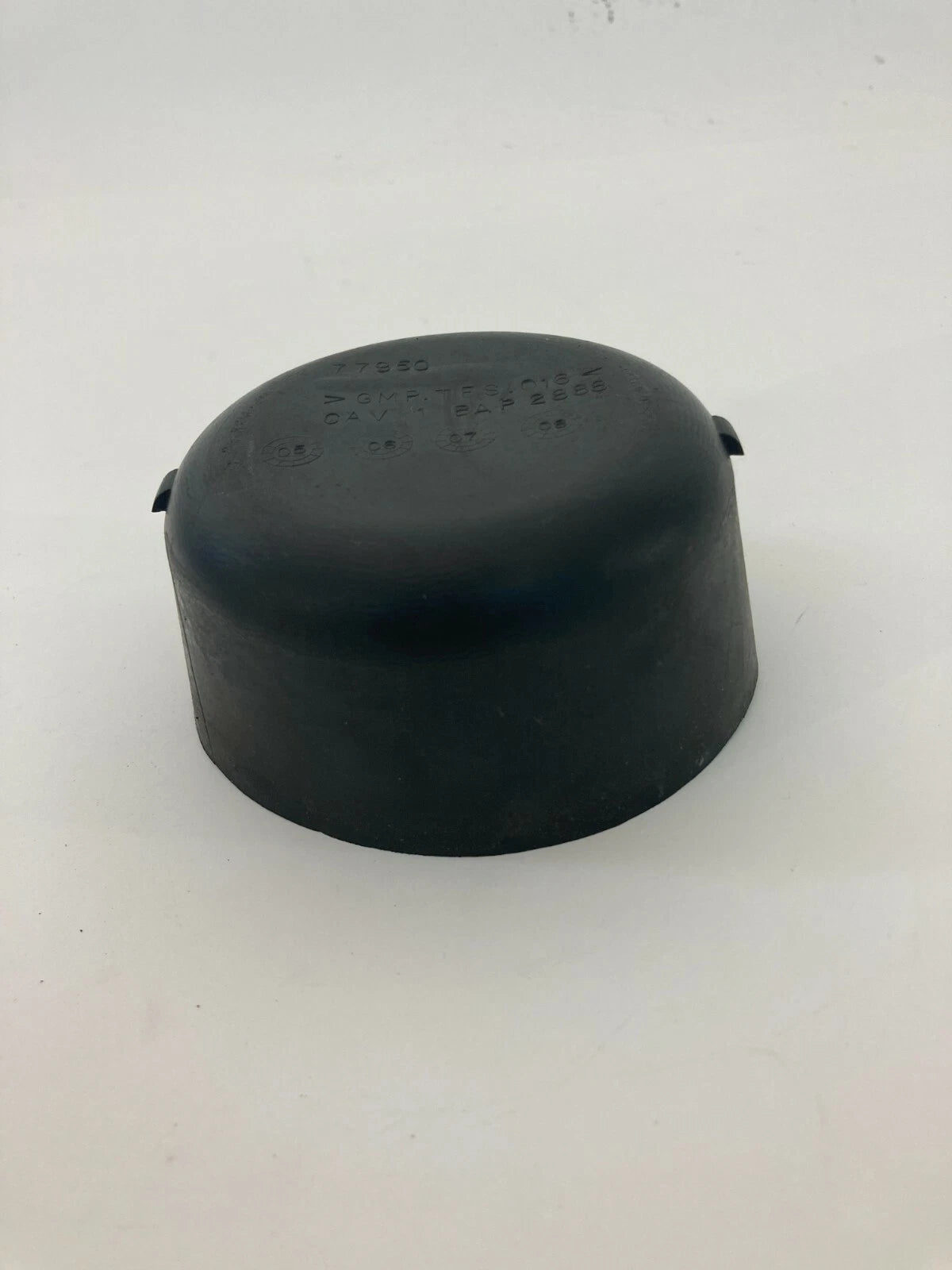 2002-2009 TRAILBLAZER GMC ENVOY CENTER CONSOLE DRINK CUP HOLDER RUBBER INSERT