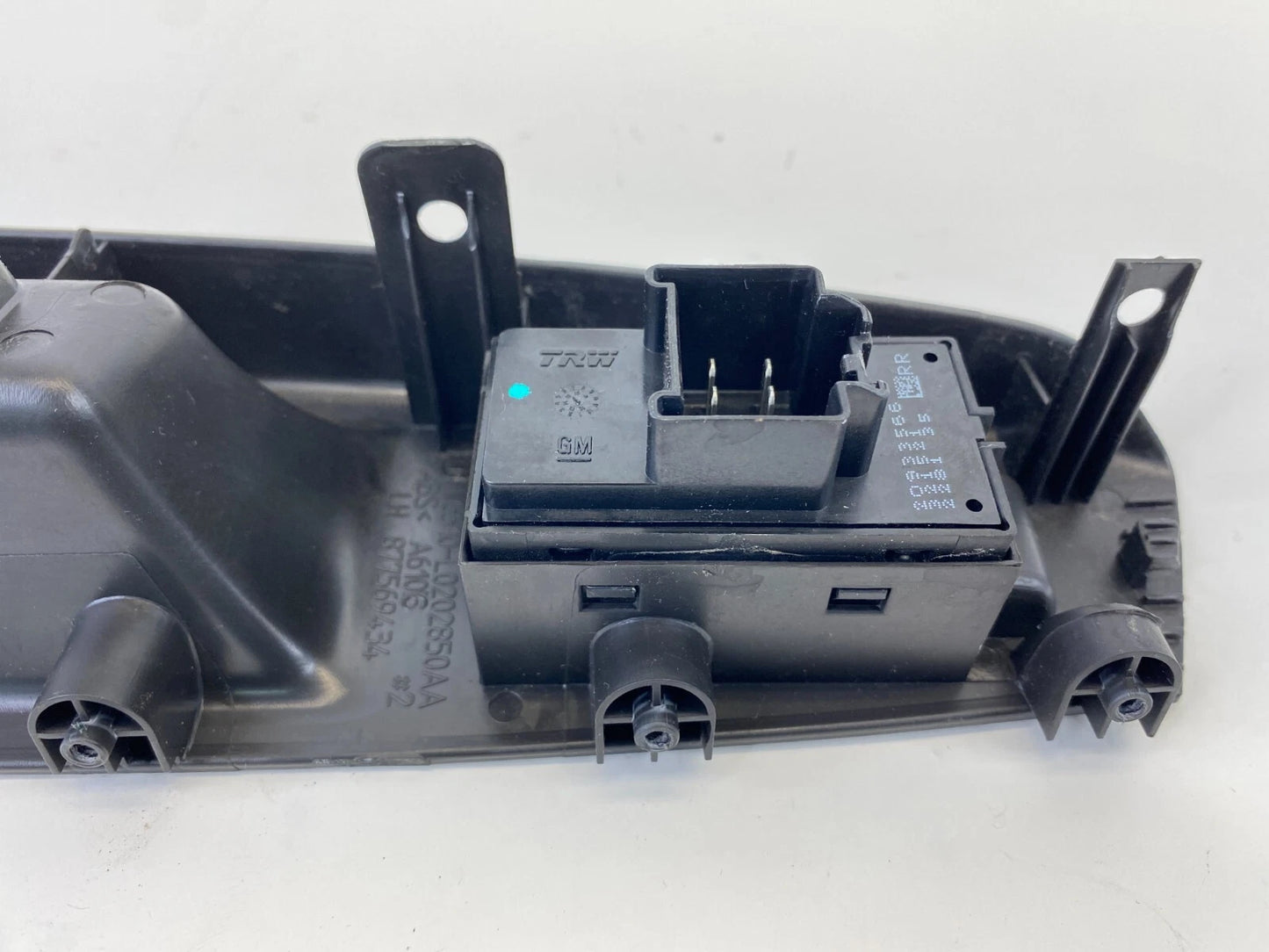 2011-2016 CHEVROLET CRUZE REAR LEFT DOOR WINDOW CONTROL SWITCH 20933566