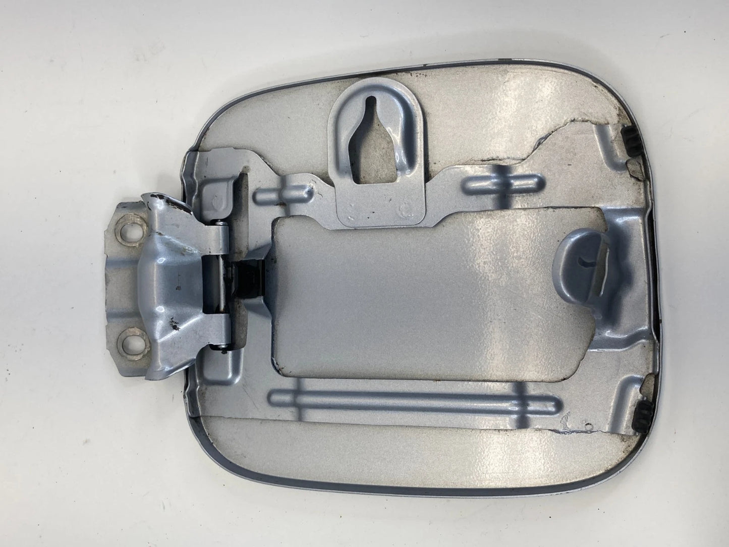 2003-2005 HONDA ACCORD SEDAN FUEL FILLER DOOR GAS TANK LID COVER SILVER OEM