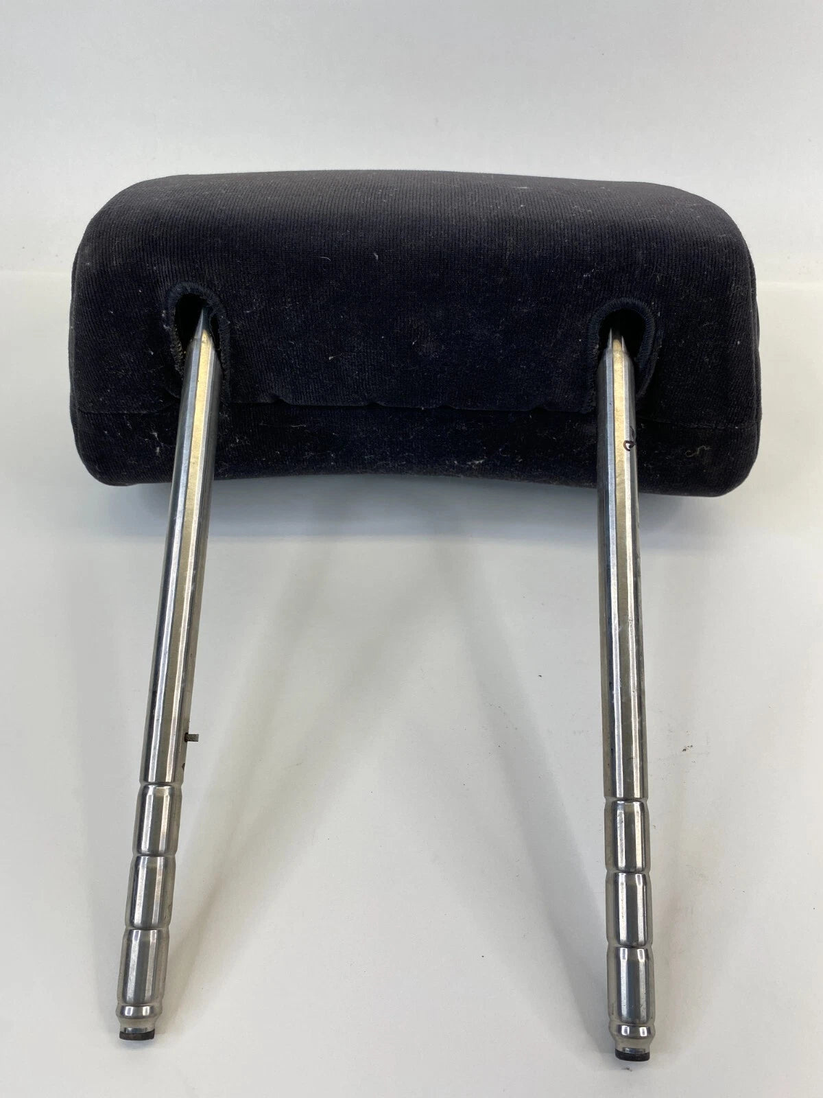2001-2003 VOLKSWAGEN PASSAT WAGON FRONT RIGHT PASSENGER SEAT HEADREST HEAD REST